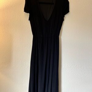 WAYF Classic Black V-Neck Women’s Dress